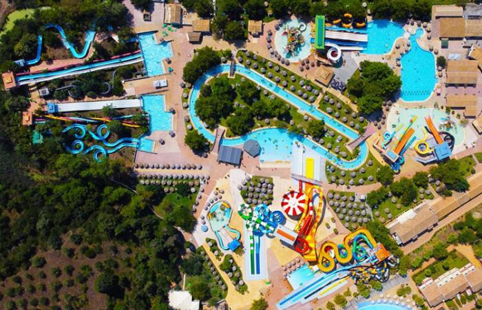aqualand-corfu-water-park-family-slides